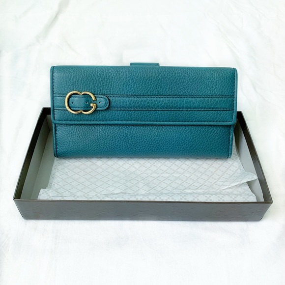 NWT Authentic Gucci G Buckle Large Leather Wallet - Picture 1 of 8
